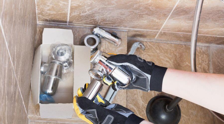 Expert Emergency Roof Repairs services in Forreston, IL